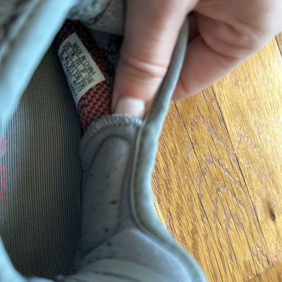 Authentic YEEZY BOOST 350 V2 'BELUGA 2.0 - Picture 9 of 9